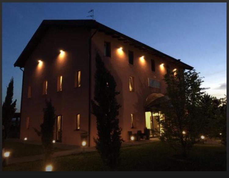 Hotel La Vecchia Reggio Reggio Emilia Dış mekan fotoğraf