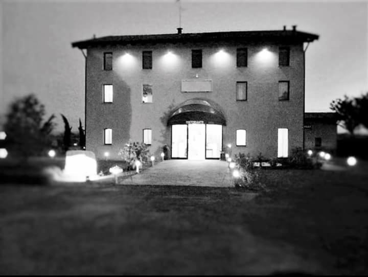 Hotel La Vecchia Reggio Reggio Emilia Dış mekan fotoğraf